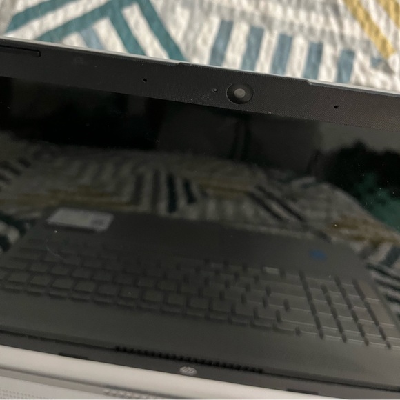 HP Laptop 11th Gen i3 256gb SSD 8gb DDR4 Barely Used - Picture 3 of 8